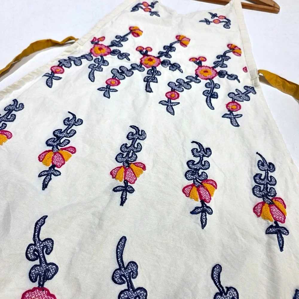 Anthropologie Floral Embroidered Halter Apron Womens OS White Boho Lace Trim NEW